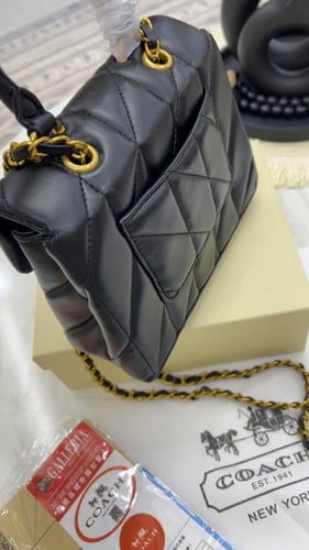 شنطة كوتش _ أسود