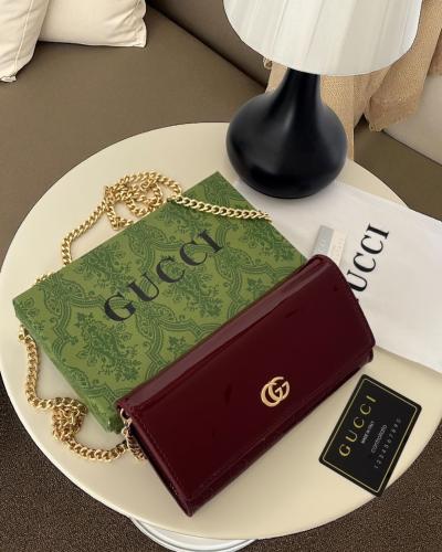 شنطة قوتشي _ عنابي ( حجم صغير)