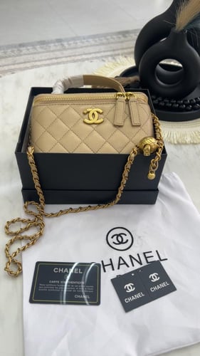 شنطة شانيل _ ذهبي
