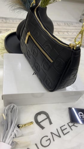 شنطة أقنر _ أسود