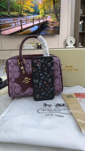 شنطة كوتش _ عنابي