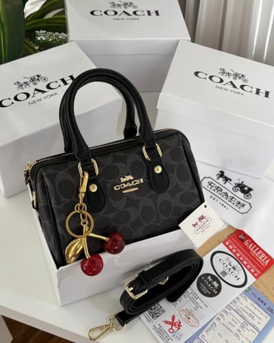 شنطة كوتش _ أسود