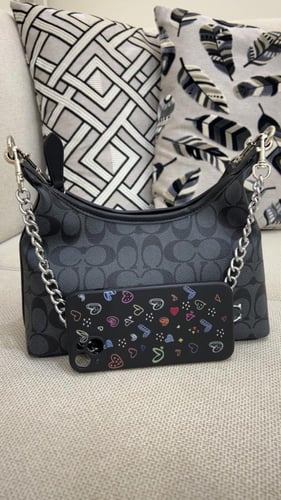 شنطة كوتش _ أسود فضي