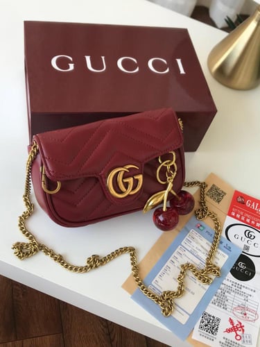 شنطة قوتشي _ عنابي (حجم صغير)