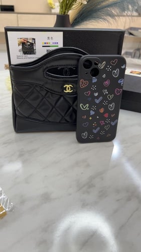 شنطة شانيل _ وردي ( سير ثابت)