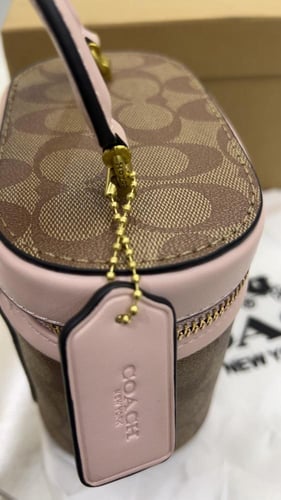 شنطة كوتش _ وردي ذهبي