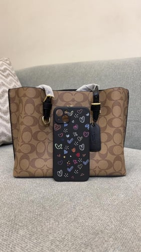 شنطة كوتش _ أسود