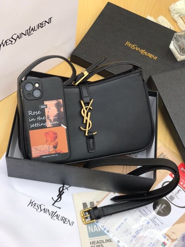 شنطة سان لوران _أسود ( بدون سحاب)