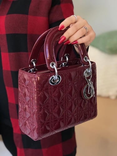 شنطة ديور جلد_عنابي (حجم وسط )فضي