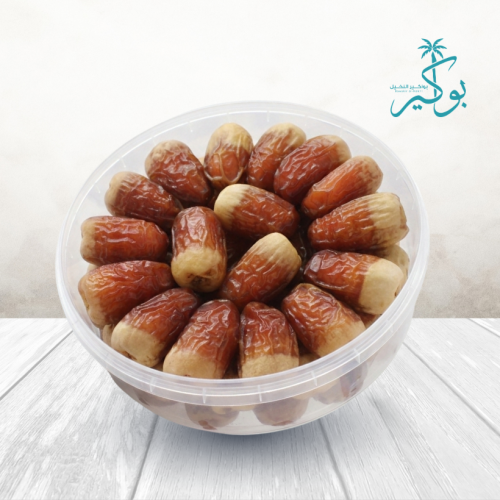 صقعي درجه أولى مطوق اللون توفي