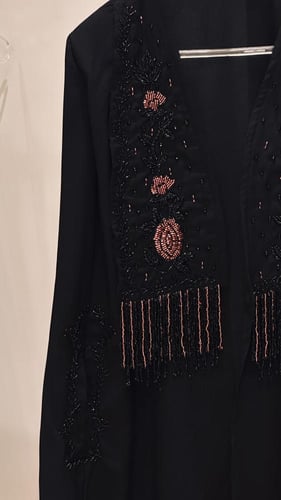 كييب عبايه شك مع هدب