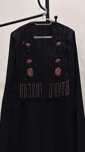 كييب عبايه شك مع هدب