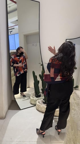 شامواه نص كلوش مزين بالصوف صنع يدوي