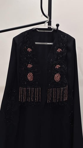 كييب عبايه شك مع هدب