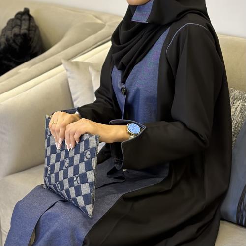 جوخ نص كلوش مع جينز من الأمام