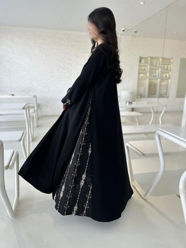 نص كلوش مع لينن رايون مطرز