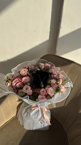 سلسال مع ورد