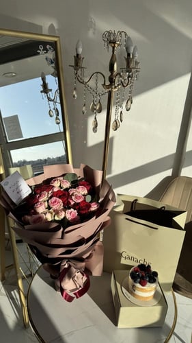 بوكية وريادت مع كيك جاناش توت