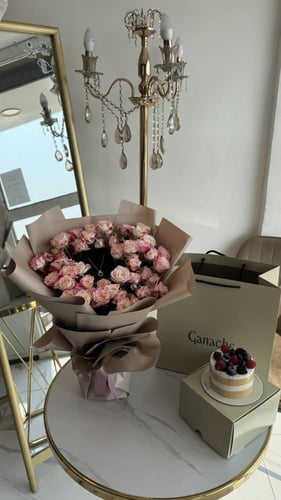 سلسال مع ورد وكيك