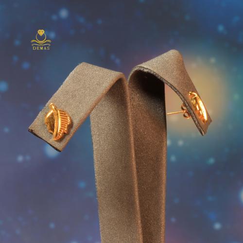 حلق ناعم ورقة شجرة ذهب صافي عيار 18