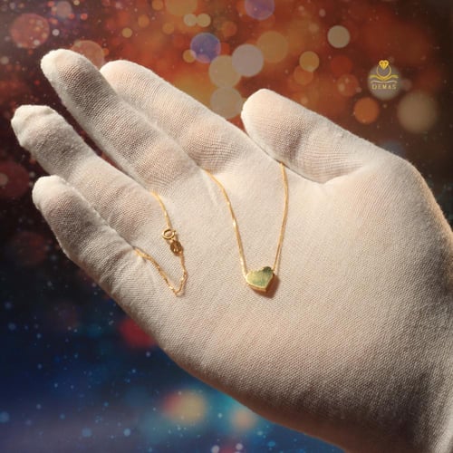 قلادة ذهب تصميم قلب مميز عيار 18