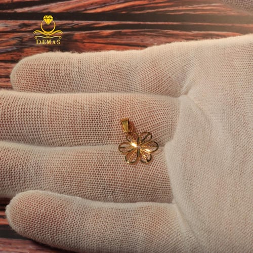 تعليقة ذهب تصميم زهرة عيار 18