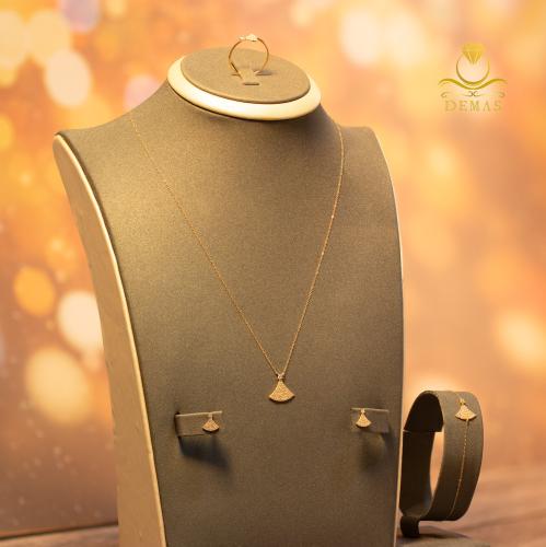 اطقم زركون عيار 18