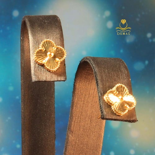 طقم VCA تصميم مميز ذهب صافي عيار 18