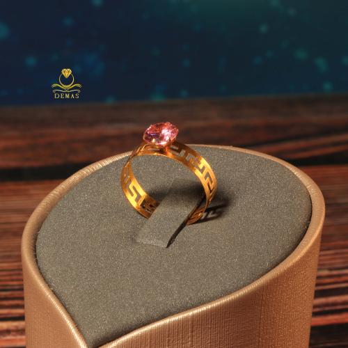 خاتم ذهب تصميم فيندي مع فص وردي عيار 18