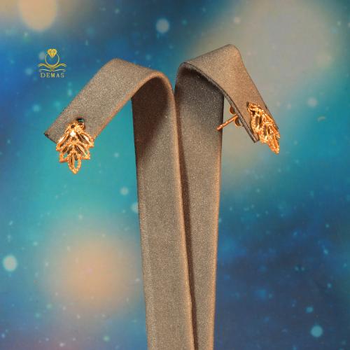 حلق ورق الشجر تصميم مميز ذهب صافي عيار 21