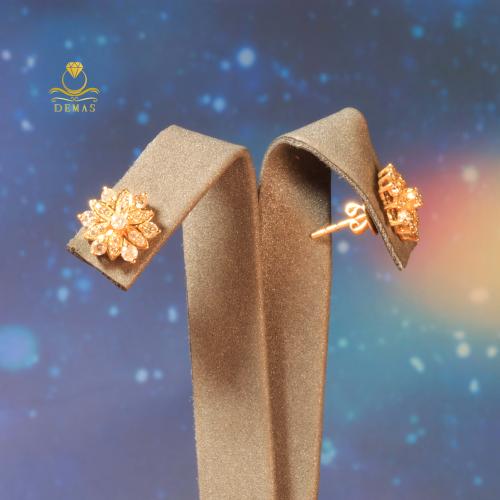 حلق ألماس أصلي ذهب عيار 18