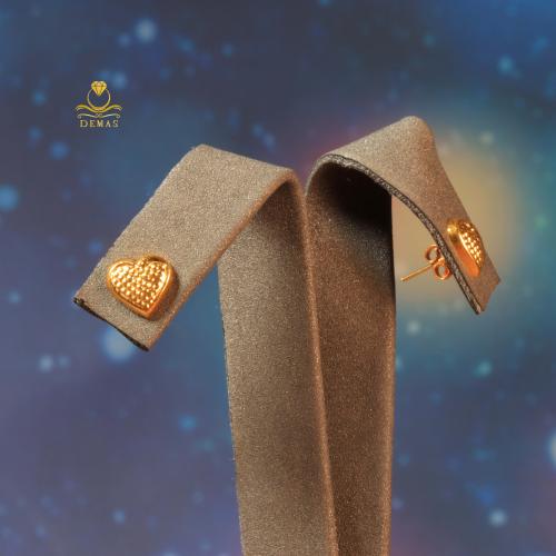 حلق ناعم قلب ذهب صافي عيار 18