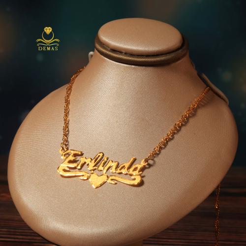 اسمك بالذهب عيار 18
