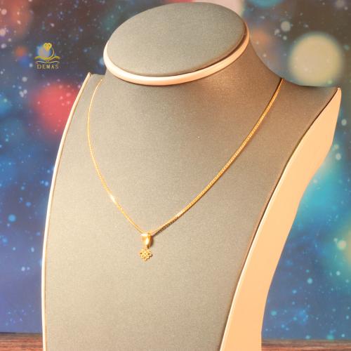 قلادة ناعمة تصميم مميز ذهب صافي عيار 21