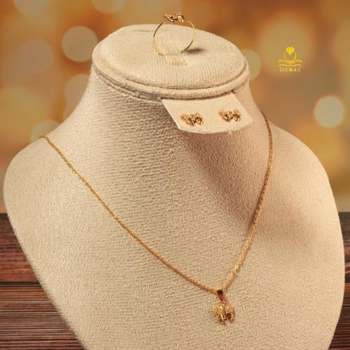 طقم ذهب عيار 18 فراشة ناعمة وزن 1.1 جرام طول 18 إن...