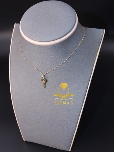 قلادة مفتاح عيار 18 إيطالي