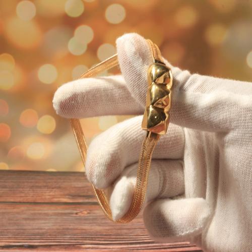 سوارة ذهب مطاطية عيار 18 وزن 3.7 جرام