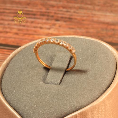 خاتم ذهب مرصع بفصوص الزركون عيار 18