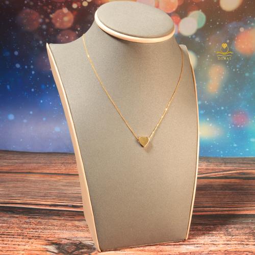 قلادة ذهب تصميم قلب مميز عيار 18