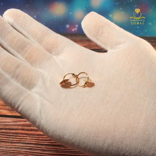 حلق ذهب دائري مع تعليقة قلب عيار 18