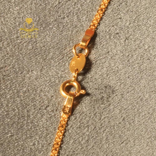 سلسال فلات مع تعليقة وردة ذهب صافي عيار 21