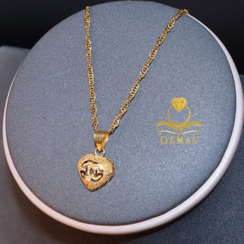 قلادة قلب شانيل عيار 18