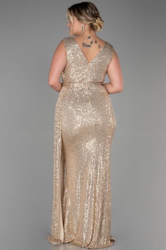 فستان سهرة من الترتر بلا أكمام