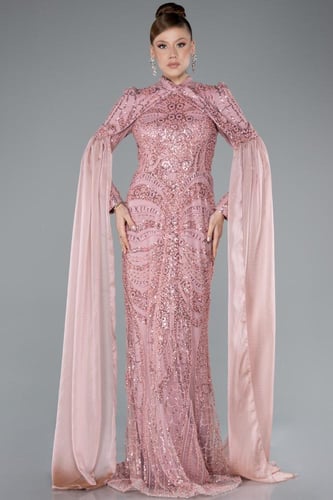 فستان حفلة مطرز بالخرز بأكمام شيفون طويلة