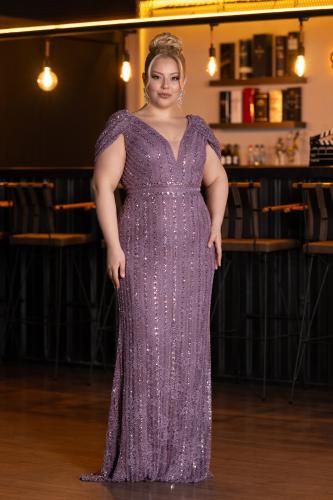 فستان سهرة دانتيل مطرز بالخرز