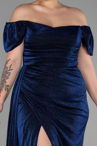 فستان سهرة طويل منسدلة