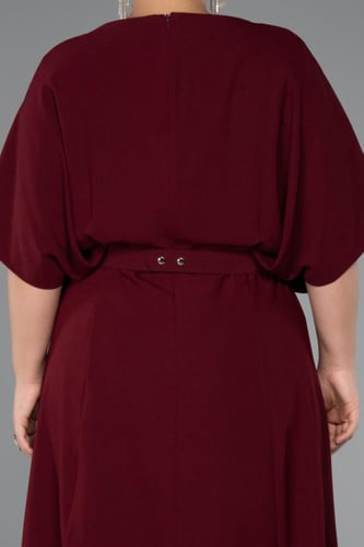 فستان سهرة ميدي بتصميم واسع