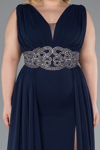 فستان سهرة بتطريز خصر جميل