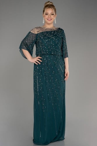 فستان سهرة بتطريز فاخر