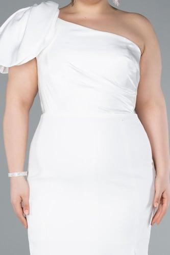 فستان سهرة ميدي بكتف واحد